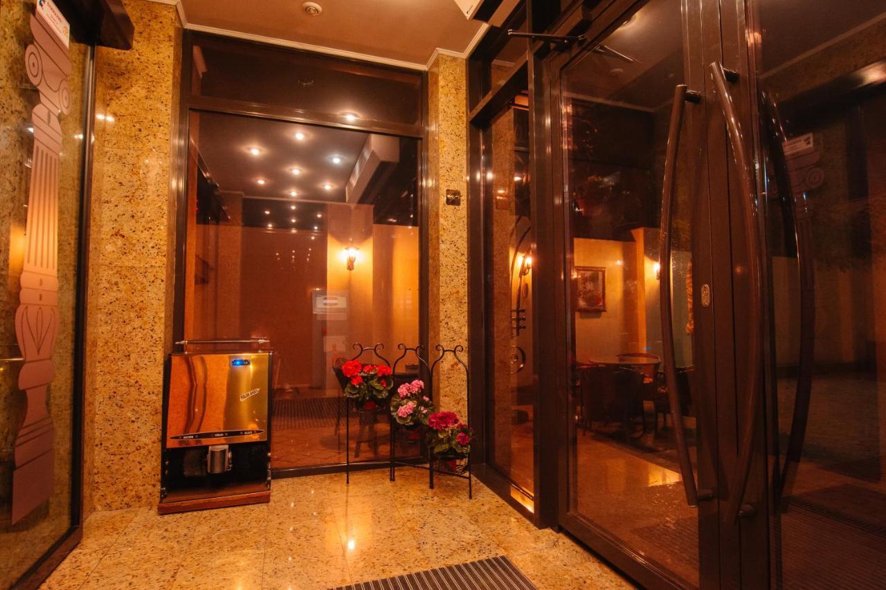 Ar Nuvo Hotel Karagandy Exterior foto